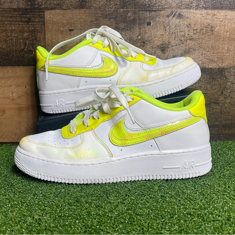 Nike Air Force 1 Low LV8‎ White Volt Pink Size 6.5Y/ 8W DV1680-100